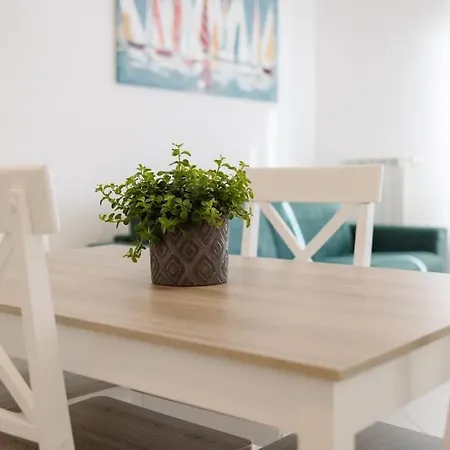 Fronte Mare-piscina- Pista Ciclabile Apartment *