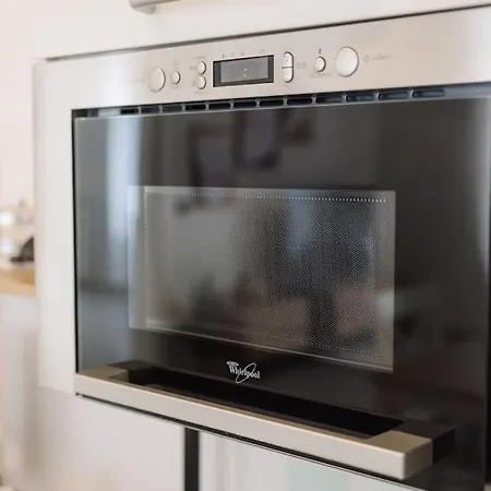 Fronte Mare-piscina- Pista Ciclabile * Imperia