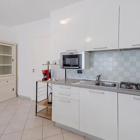 Fronte Mare-piscina- Pista Ciclabile Imperia